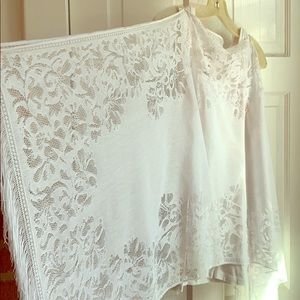 Two piece set- white tank top and lace shawl